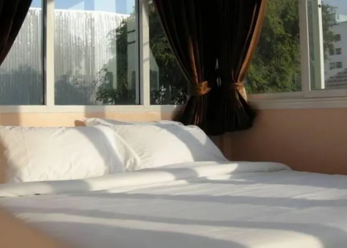 Pearl Serviced 2* Bangkok