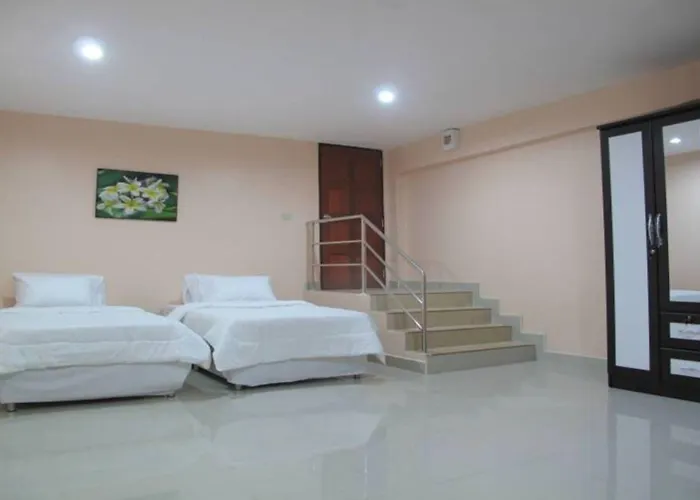 Pearl Serviced Hotel
